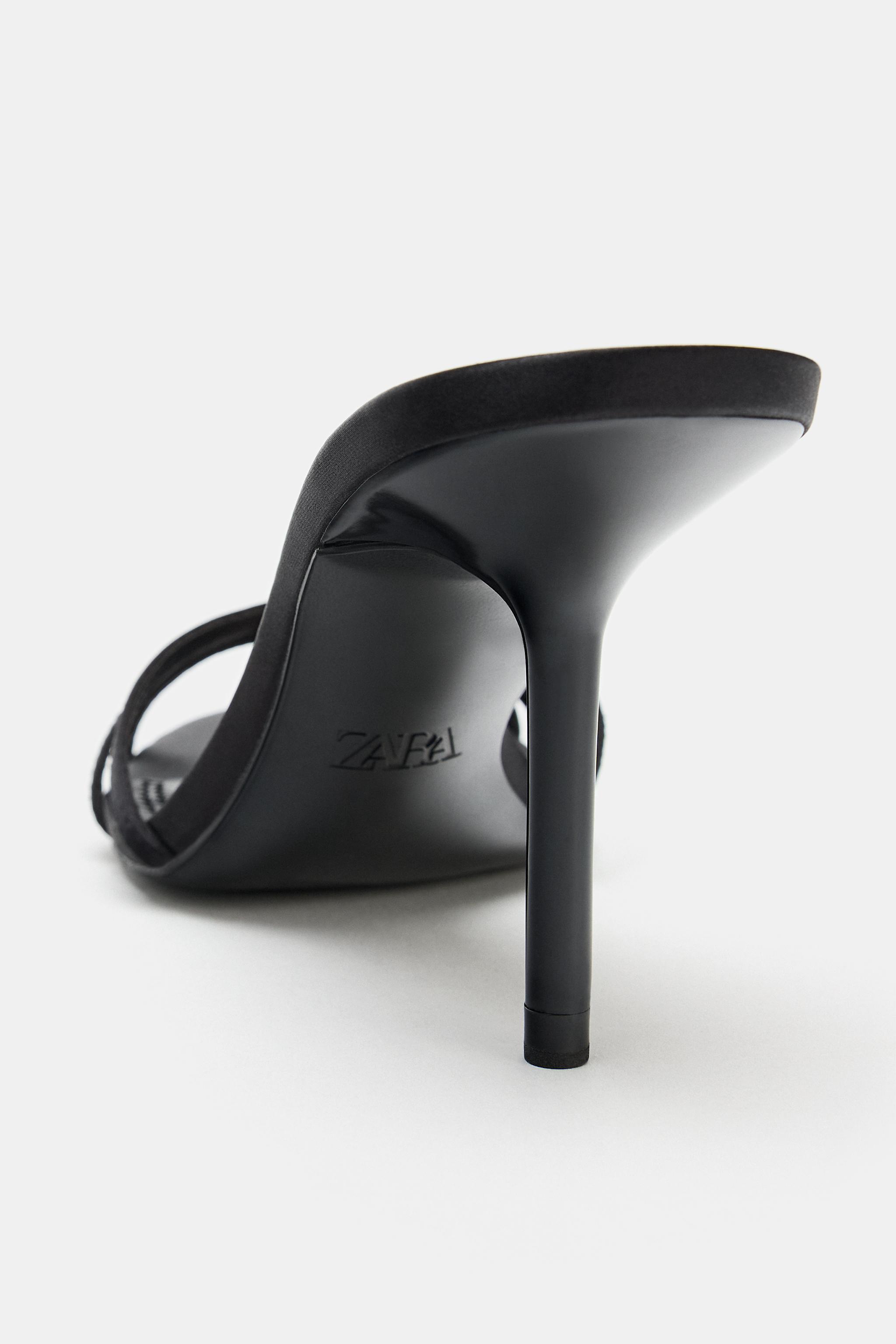 STRAPPY HEELED SANDALS